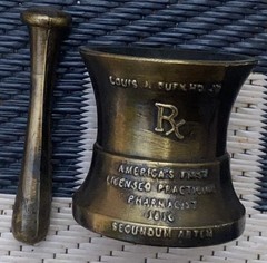 Schering Brass Mortar & Pestle 15th Edition Louis DuFilho Jr Vintage 1997 EUC