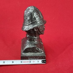 VINTAGE 1977 THE OXFORD BOBBY BOOKEND BUST BRITISH ENGLAND BRISTOL LABORATORIES