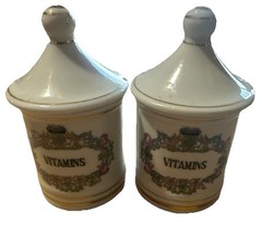 2 Vintage Porcelain APOTHECARY JARS with Lids „VITAMIN“ 3.75″ x 2.25″