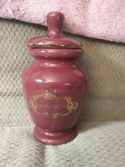 Vintage Eli Lilly LACTUCARIUM Burgundy Apothecary Pharmacy Jar With Insert