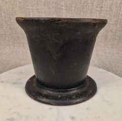 Vintage Cast Iron Mortar Grinding Bowl Apothecary Druggist Chemist Herbs