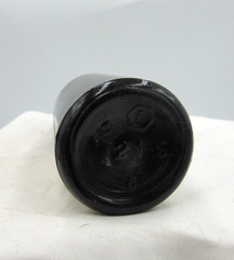BW – 1950’s Magnus, Mabee & Reynard Wintergreen Leaf Oil 3 3/8 “ Medicine bottle