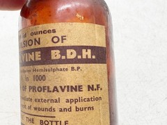 VINTAGE PROFLAVINE EMULSION MEDICINE BOTTLE BRITISH DRUG HOUSES LONDON