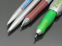 Lot 4 PENS Drug Rep Pharmaceutical Promo Bextra Caduet Zyprexa Zyrtec Carabiner