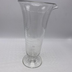Barware Chemist Apothecary Fluted Glass Beaker Graduated 500cc 16 oz.Pour Spout