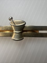 Pharmacy Apothecary Mortar & Pestel Tie Clip Tie Bar Vintage Gold Tone Anson