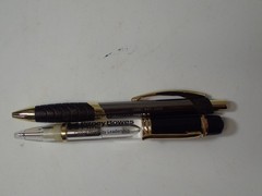 (18) High-End Pharmaceutical & More Advertising Pens Plastic & Metal Some Lights