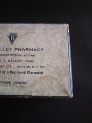 1949 Paper Hinged Prescription Pill Box KELLEY Pharmacy Burlington Vermont Ad RX
