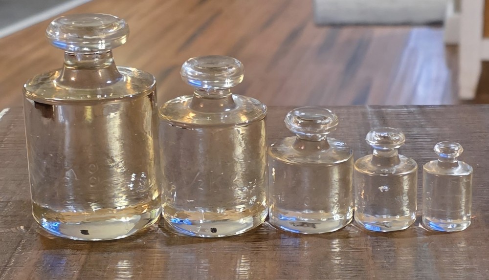 Vintage Clear Glass Laboratory Apothecary Scale Weights 1kg to 50gm Set Of 5