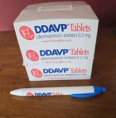 DDAVP Note Pad Cube + Pen Pharmaceutical Drug Rep Promo Vintage NIP Pen Writes