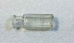 Vintage Early Glass Pharmacy Medicine Bottle Physicians Pineoleum trial bottle