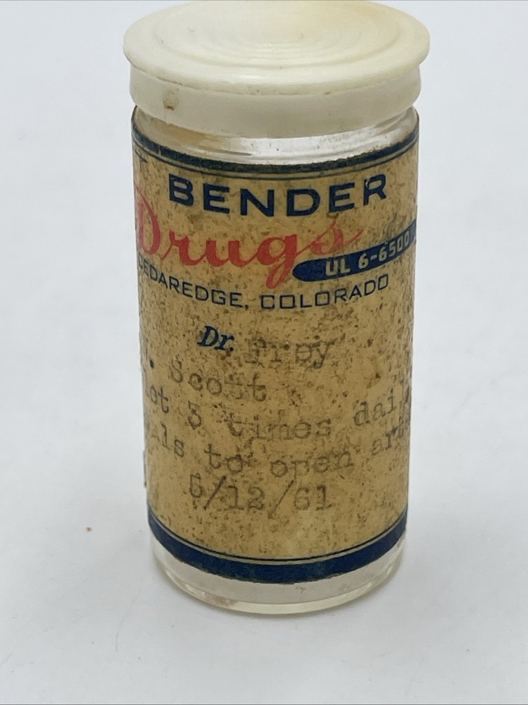 Vintage 1961 Prescription Drug Glass Bottle Plastic Lid “To Open Arteries” Rx