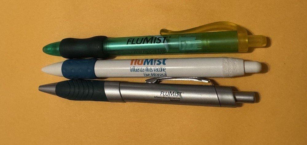 FluMist Lot of 3 Pharmaceutical Vaccine Promo Retractable Plastic Ballpoint Pen
