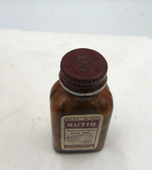 BW – 1940’s Parke, Davis & Co Detroit Mich Rutin 2 1/2″ Amber Medicine bottle #2