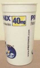 BRAND NEW PROTONIX I.V. 40 mg PLASTIC CUP PHARMACEUTICAL DRUG REP ITEM