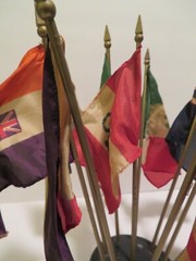 DYMELOR IN MANY LANDS 10 FLAGS DRUG REP GIFT DOCTOR MEDICAL PHARMACEUTICAL