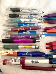 Lot of Drug Rep Items Metal & Plastic Pens & Pen Light *Non Working**READ Desc