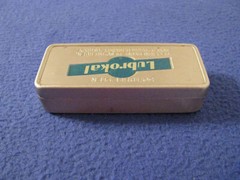 VINTAGE 50’s GERMAN LUBROKAL (INSOMNIA) 50 PILL TIN BOX H&E ALBERT A G WIESBADEN