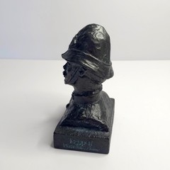 VTG Resin Oxford Bobby Bust Bristol Laboratories Tegopen Promotional Statue
