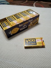 Vintage Lemon Vicks Medicated Cough Drops .10, 20 package case in display box