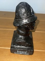 1977 Oxford Bobby Figure Bust Bristol Laboratories Tegopen Promotional Statue