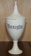 14 LARGE ORIGINAL ANTIQUE ITALIAN APOTHECARY HABERDASHERY CHEMIST CERAMIC JARS