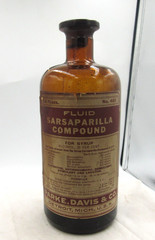 BW – 1910’s Parke, Davis & Co Detroit Mich Sarsaparilla Amber Medicine bottle