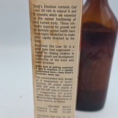 Vintage 1950’s SCOTT’S EMULSION BOTTLE w/ Contents Harold Ritchie, CLIFTON NJ