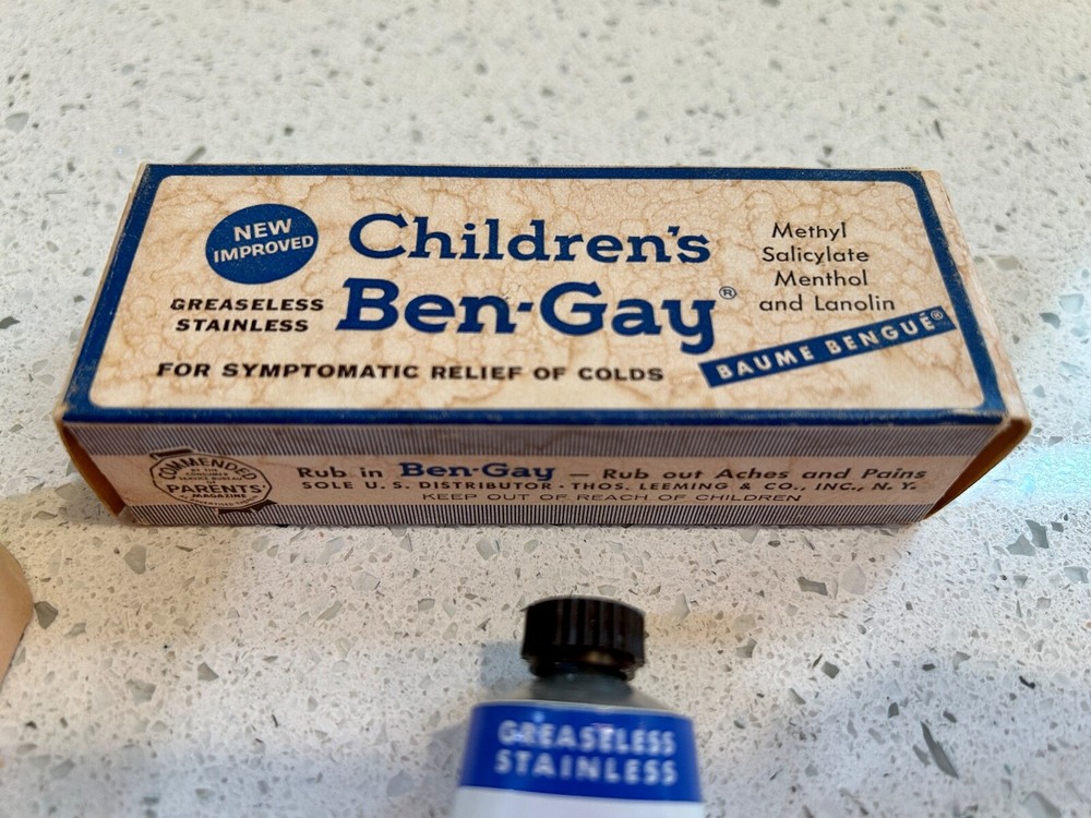 Vintage Children’s Ben-Gay Brume Dengue – Metal Tube in Orig. Box w/Instructions