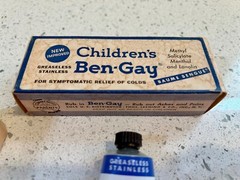 Vintage Children’s Ben-Gay Brume Dengue – Metal Tube in Orig. Box w/Instructions