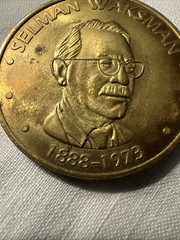 Commemorative Coin SELMAN ABRAHAM WAKSMAN 1988-1973 CEFTIN (cefuroxime axetil)