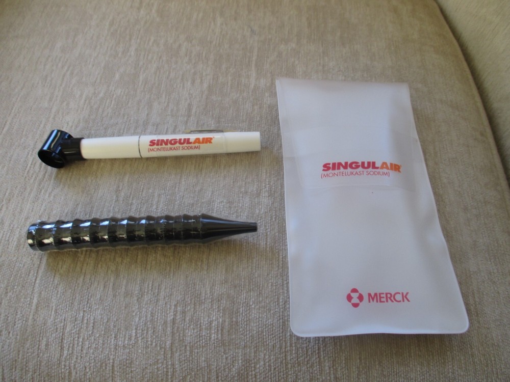 Vintage Advertising Singulair Merck Advertising Drug Rep / Pharma Otoscope Light