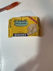 Vintage 1970s Dr Scholl’s Zino-Pads Bunions No. K22 Good Housekeeping USA