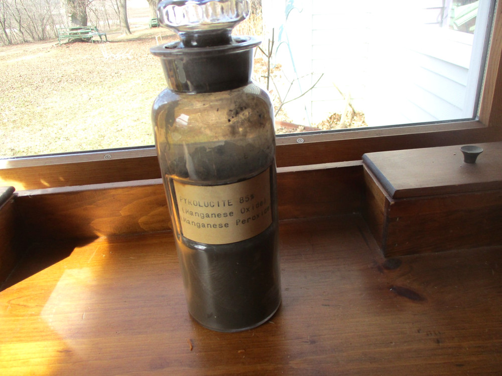 VTG MERCANTILE APOTHECARY GENERAL STORE PHARMACY GLASS DRUG BOTTLE JAR w/LABEL