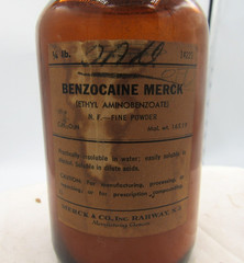 1950’s Merck & CO Rahway NJ Benzocaine 5″ Amber Medicine bottle