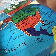 Vintage Zantac Glaxo Roche Pharmaceutical Acrylic Globe Paperweight 2” Square