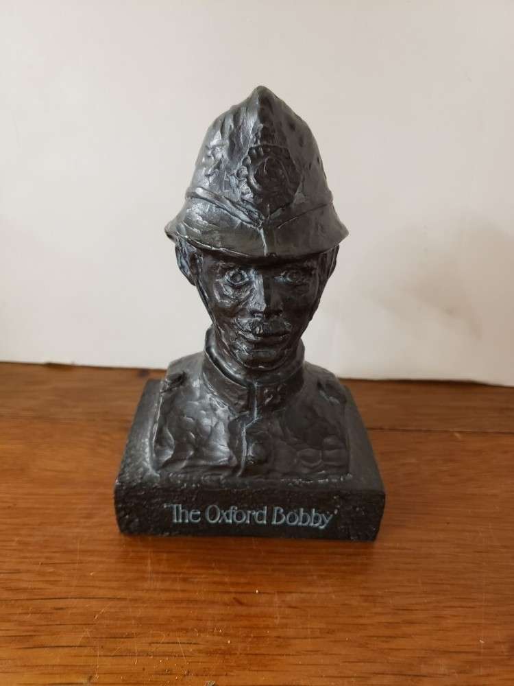 1977 Bristol Laboratories „The Oxford Bobby“ Bust, Made of Resin