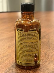 Vintage ZONITE Apothecary Amber Glass Bottle Antiseptic Germicide New Jersey s10