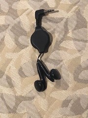 Pharmaceutical Rep Topamax 360 Retractable Black Earbuds with Aux Plug Collectib