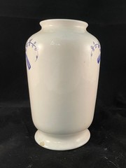 Vintage 1989 Lilly Pharma Blue White Ceramic U:Caelful:Fo Apothecary Jar Vase