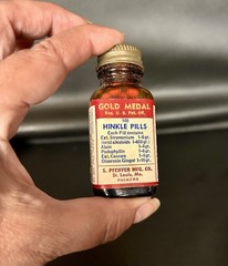Vintage Gold Medal Hinkle Pills Laxative Medicine with Box-S. Pfeiffer Mfg. Co.