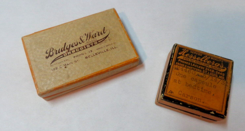 2 VINTAGE 30s/40s PRESCRIPTION CARDBOARD PILL BOX PHARMACY MISSOURI/ILLINOIS LOT