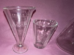 3 Vintage Glass Measures Zonite 2 Tablespoon Apothecary Spout & Footed Beaker +