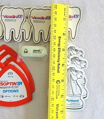 Vtg 19 IsoptinSR Tablet & Triangle Magnet, VicodinES & Rythmol Pharmacy Magnet