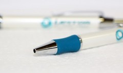 2 Lipitor Pharmaceutical Heavy Metal Beautiful Pens New in Sleeve
