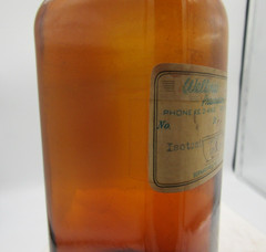 MM – 1950’s Welling’s Prescriptions Bernard Welling PH Kansas City MO Amber Medi