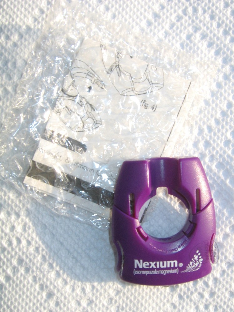 1 Drug Rep (Nexium Stethoscope Light ) New in Package Hard to Find Item