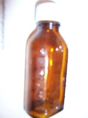 VINTAGE BROCKWAY Amber Brown Apothecary Chemist Medicine Bottle – 3.5 iNCHES