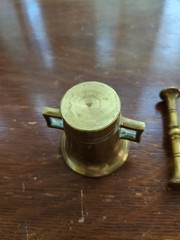 Vintage Brass Small Miniature Double Handled Mortar & Pestle (Bin 20)