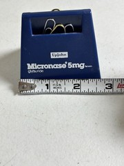 Promotional UPJOHN MICRONASE Paper Clip Holder Drug Rep Double Sided Pharmacy